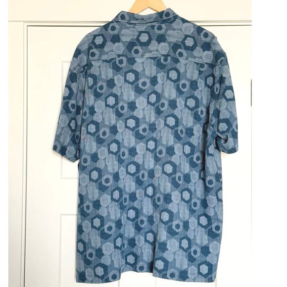 Tommy Bahama Men’s XXL Silk Blue Abstract Print  SS Shirt - Picture 2 of 5